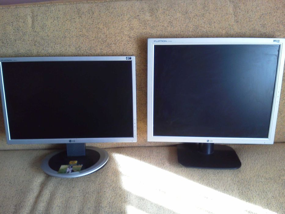 Monitoare PC-WEB CAM.