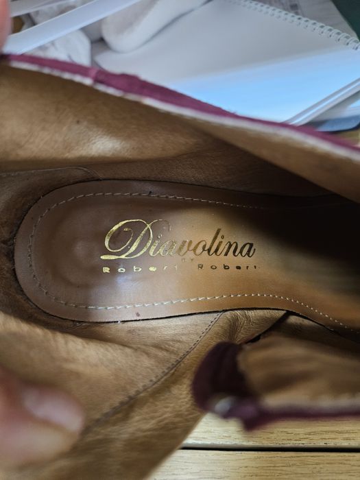 Vand botine de piele intoarsa