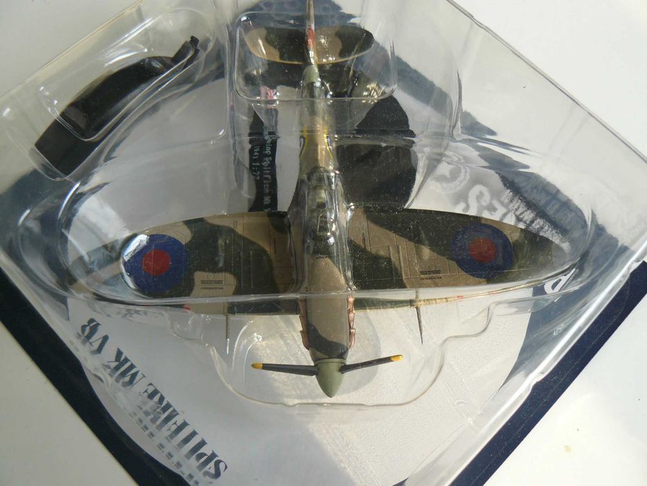 Macheta Avion SPITFIRE SUPERMARINE MK VB 1941 Scara 1:72 DeAgostini