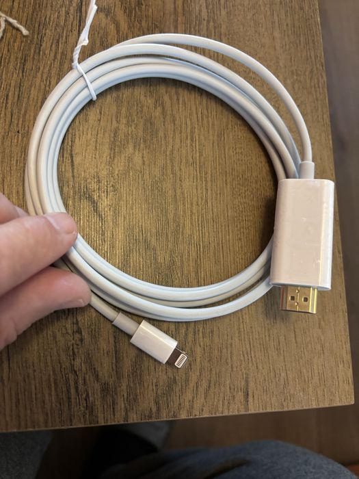 Iphone 12 64 gb  бял