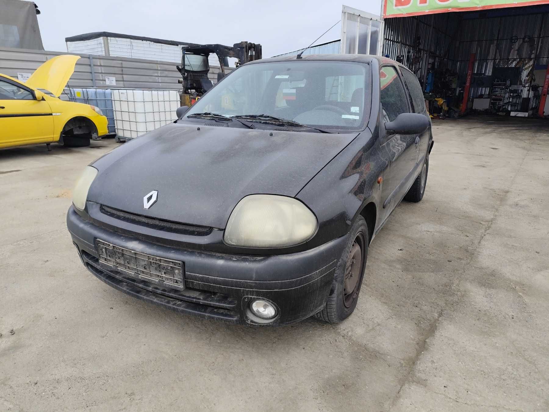 Renault Clio 1.2 - 58к.с - 2001г. на части