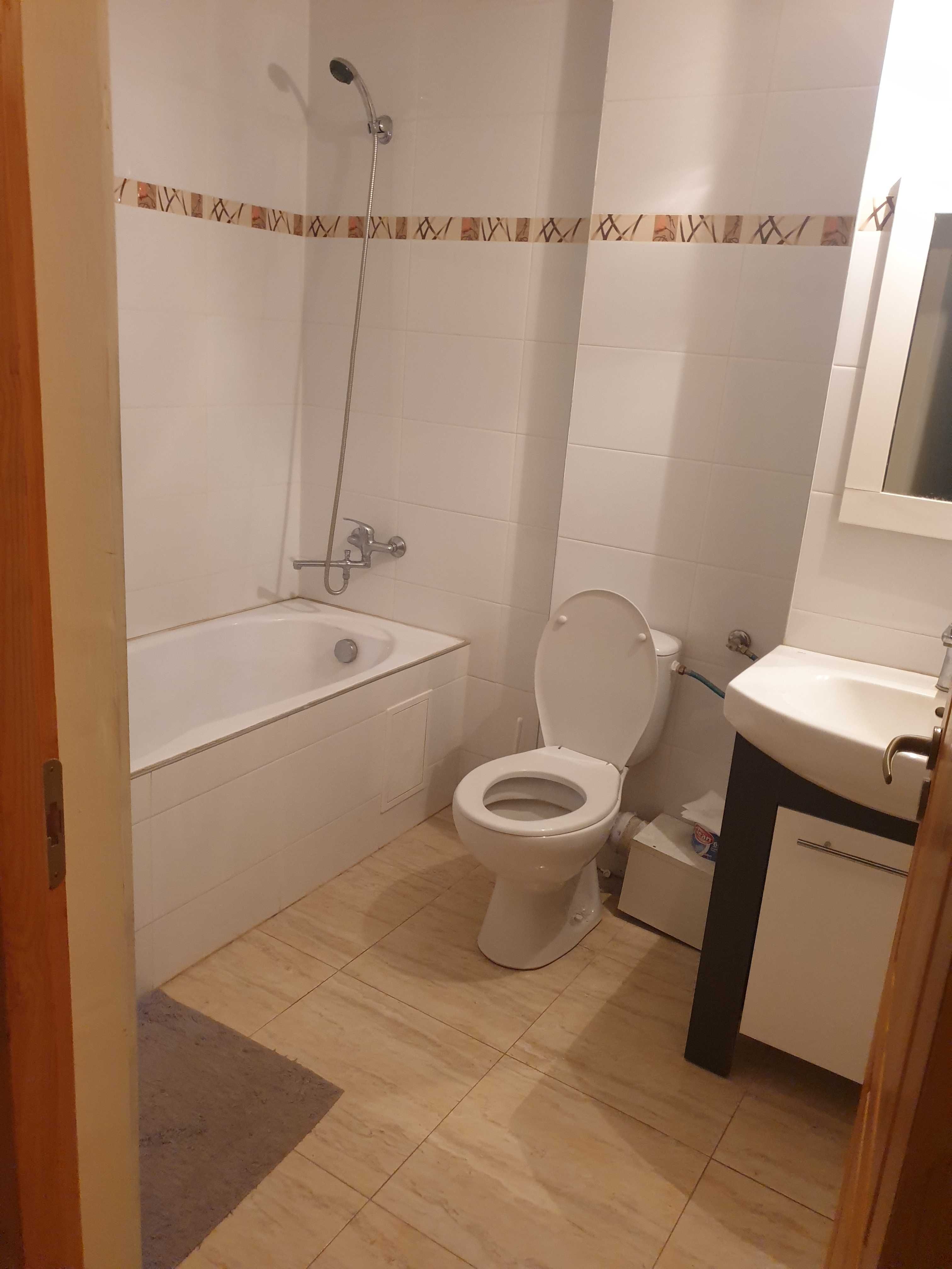 Apartament regim hotelier 190 lei, bloc nou , zona RFN , Victoriei