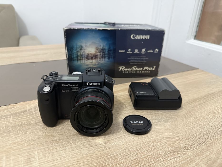 Canon PowerShot Pro1