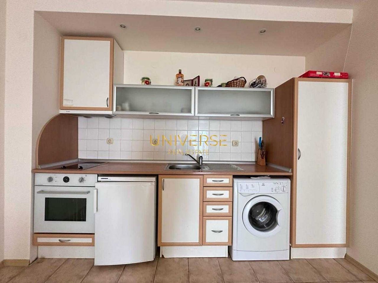 Продава се Двустаен апартамент в Свети Влас - 77 кв.м за 1298 €/кв.м - Снимка #1