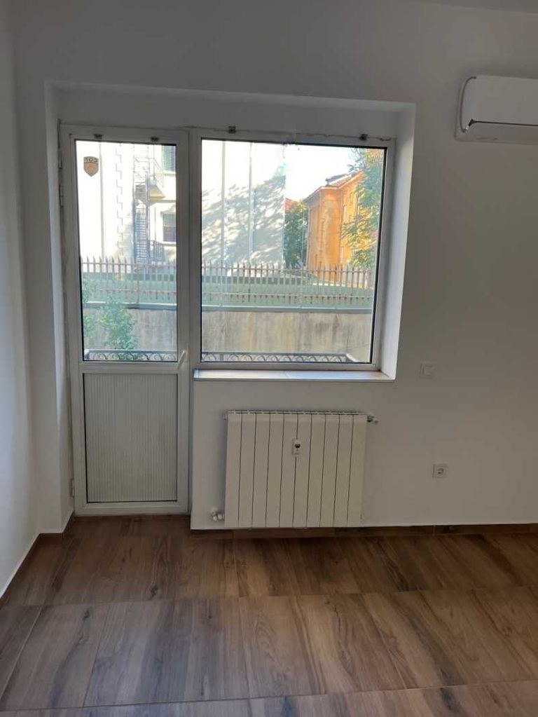 Дава се под наем Четиристаен апартамент в София, Докторски паметник - 108 кв.м за 1275 € - Снимка #3