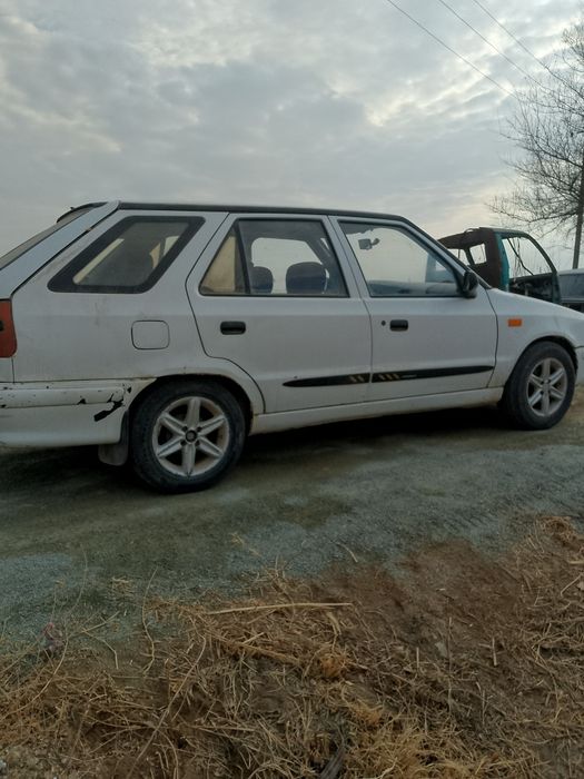 Шкода.машина на ходу