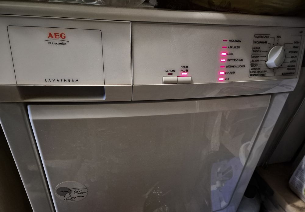 Сушилня AEG Lavatherm