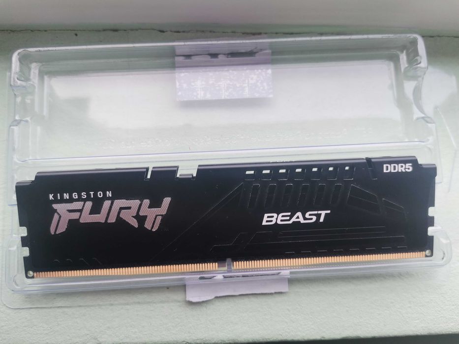 Kituri RAM DDR5 Kington Fury 16 gb,   single și dual