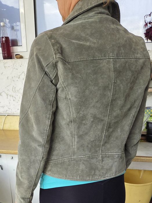 Geaca de piele intoarsa Only  mărimea 34