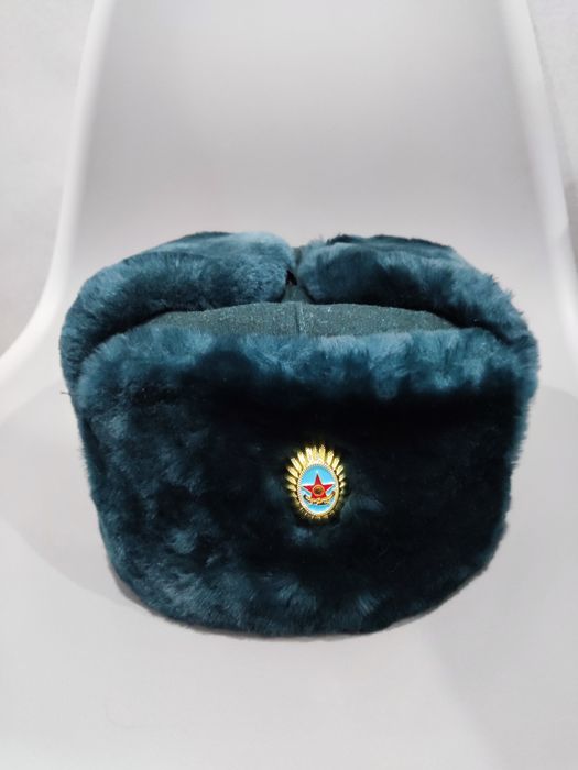 Продаётся военная форма: рубашки, ушанка, кепка, кашне, погоны, нашивк
