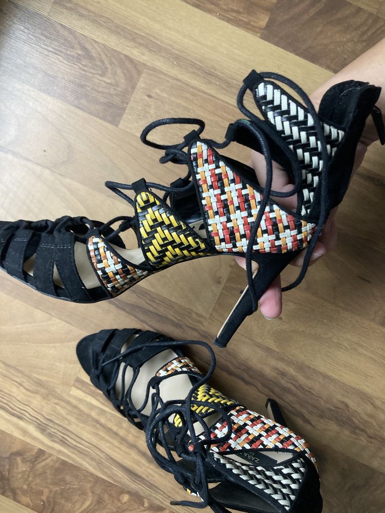 Zara / Зара обувки на ток
