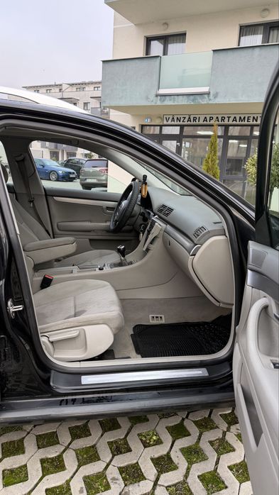 Audi A4 2006 2.0 D 140 CP Manual 6+1 Trepte Unic Prop Fiscal