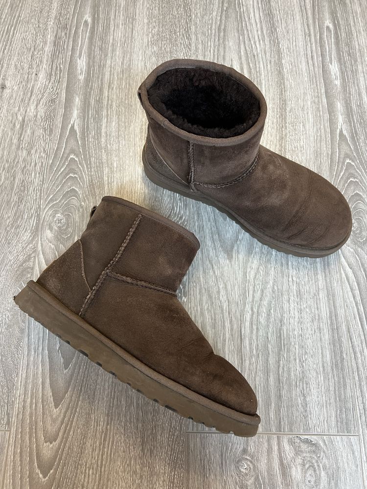 UGG Mini II boot