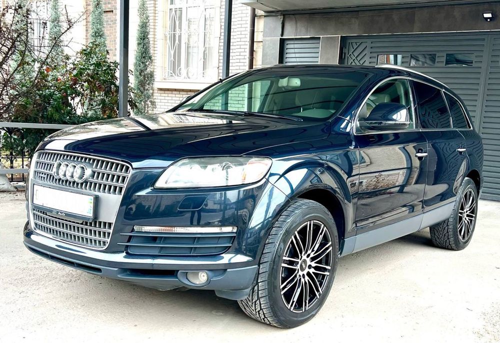 Продаётся AUDI Q7 2007 , 4.2 литра , Американка