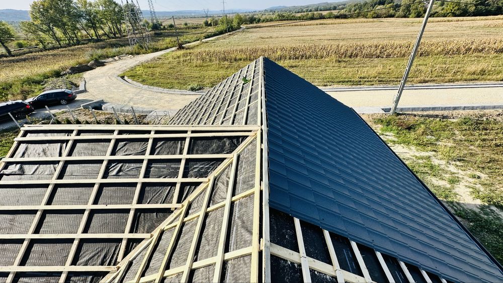 Reparatii si montaj acoperisuri