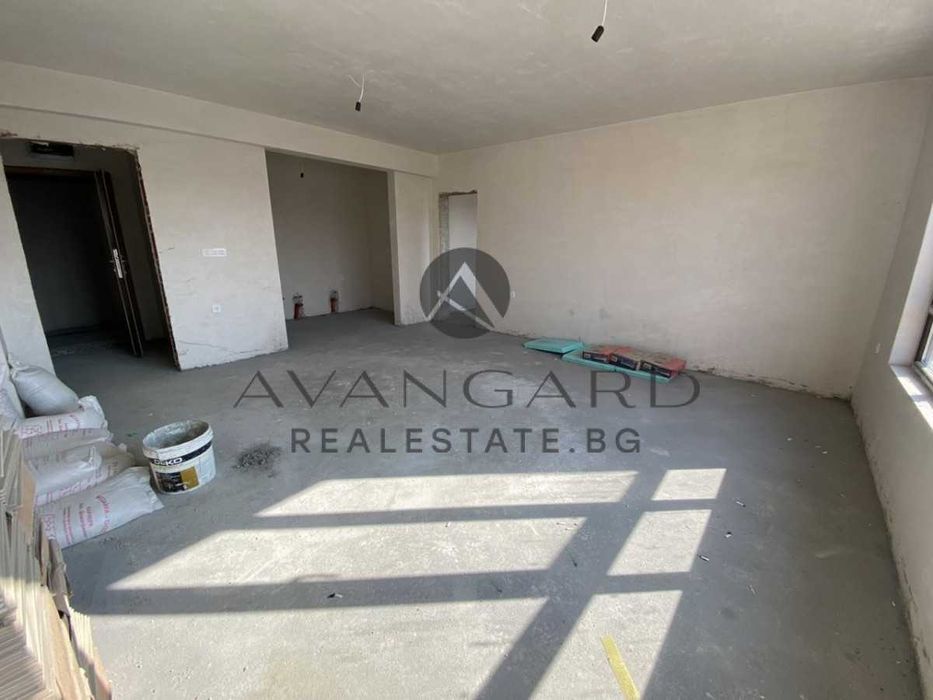 оф.24512 ИЗГОДНО! Тристаен апартамент Остромила