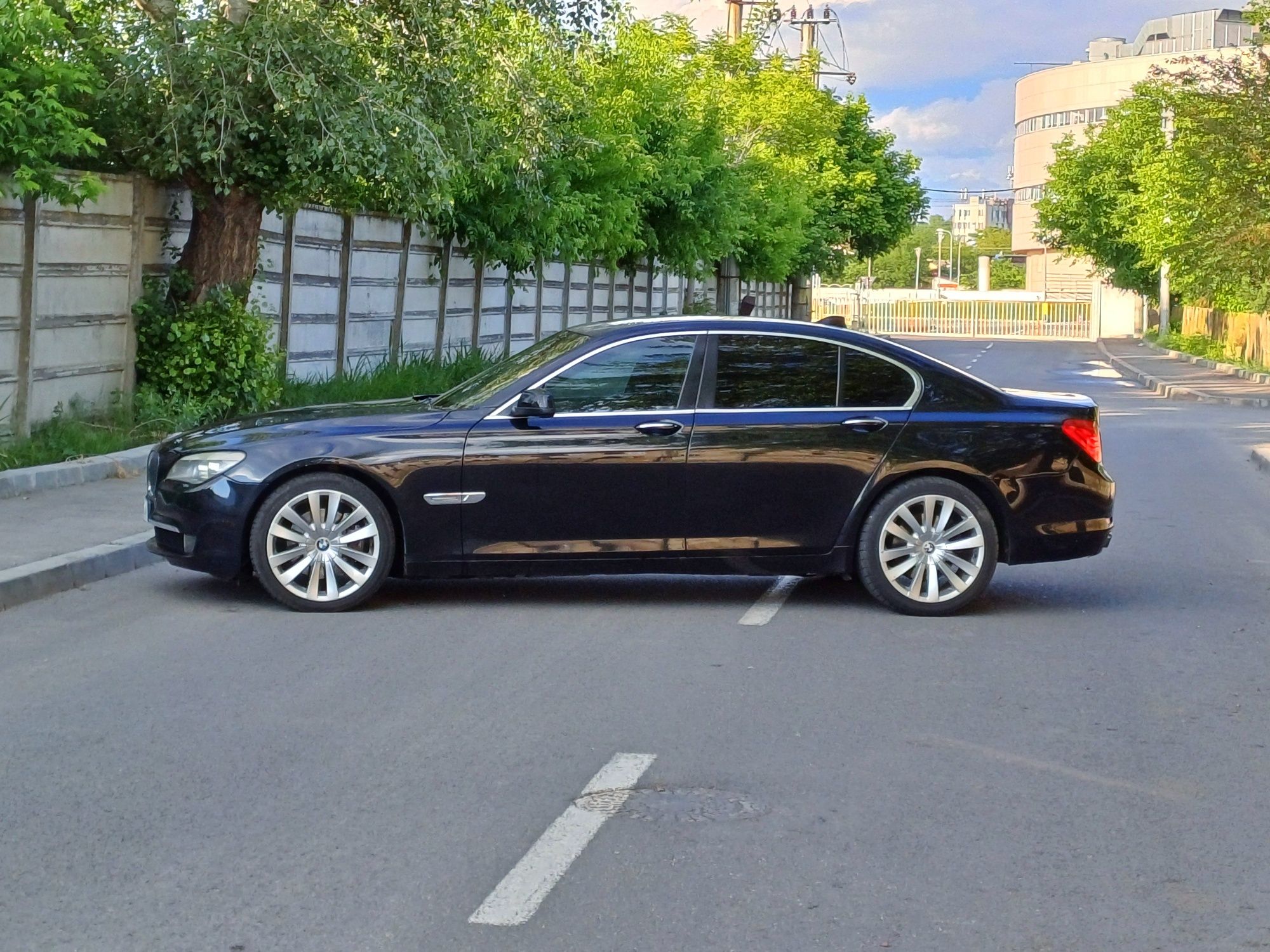 Bmw 730 D, trapa, piele crem, inmatriculata Ro