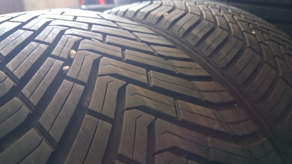 2-Броя всесезонни гуми 225/45/R19