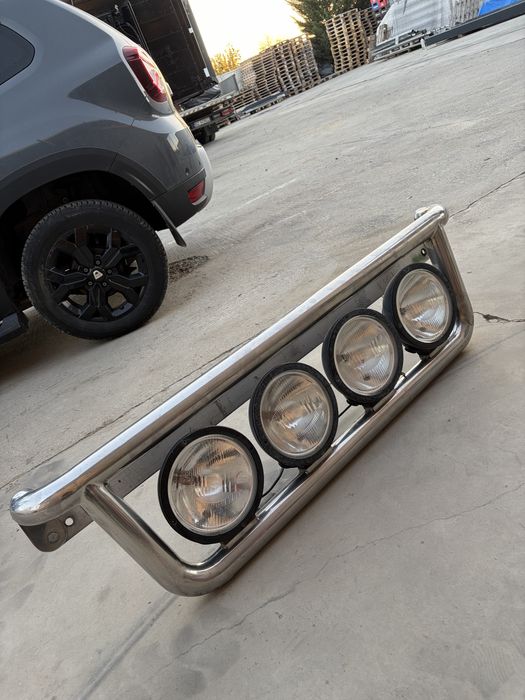vand proiectoare camion 24V + bull bar
