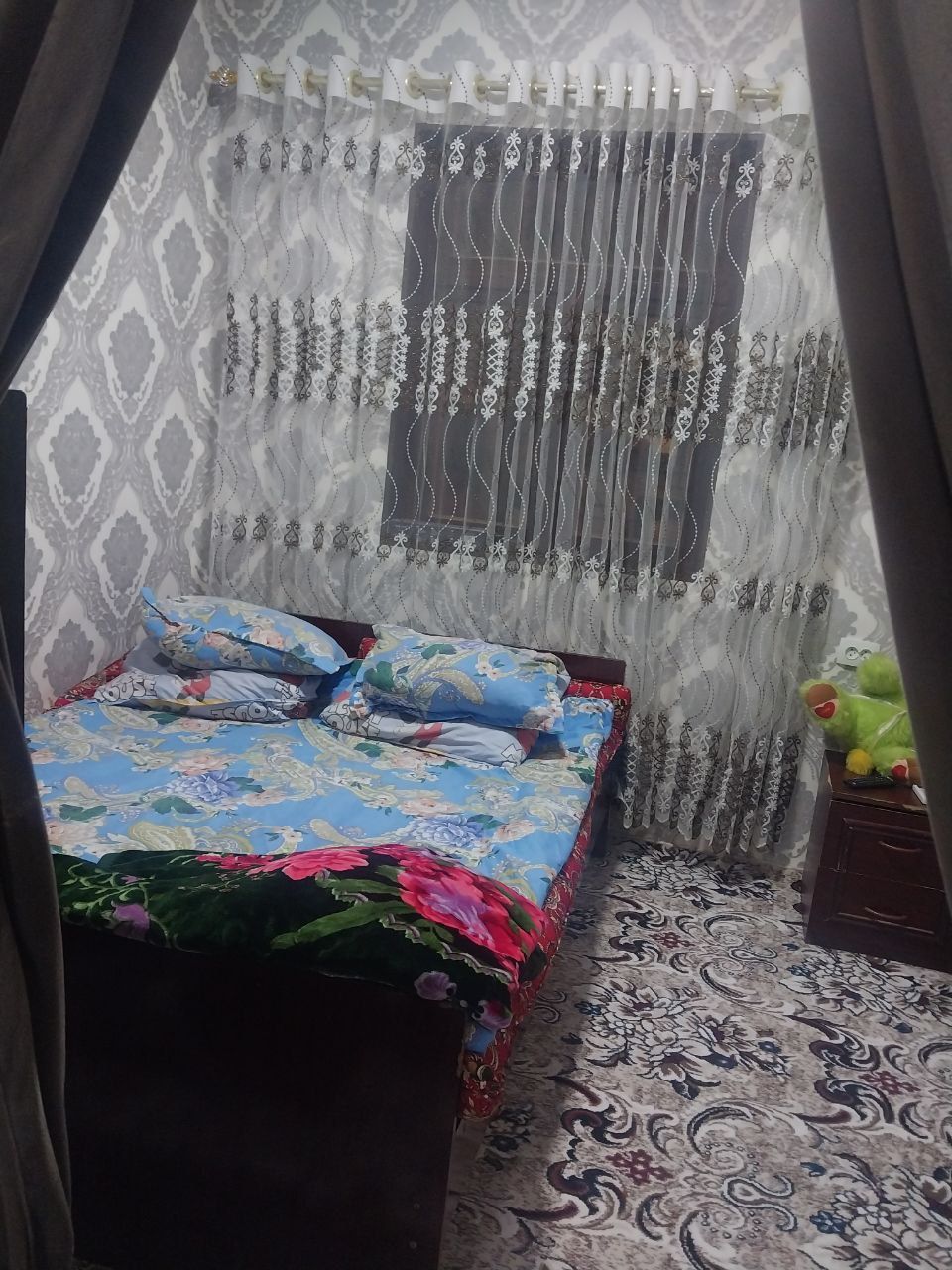 Uy sotiladi nilufarda