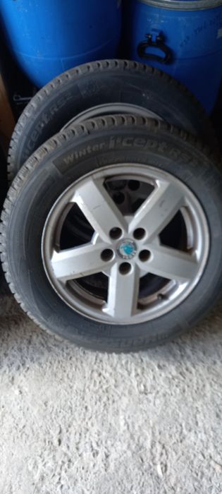 4 бр. зимни гуми Hankook с джанти 15 цола