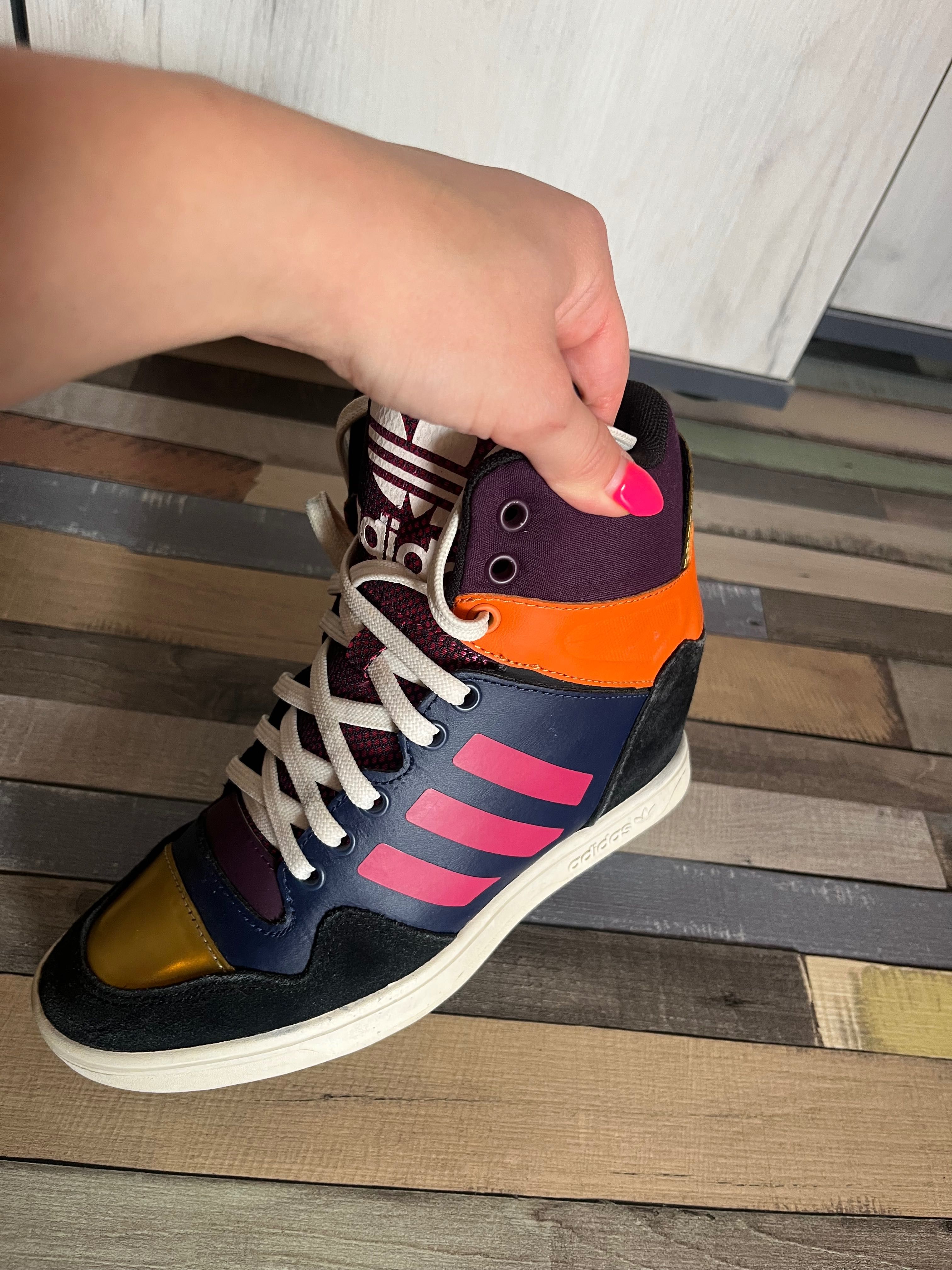 Оригинални платформи Adidas