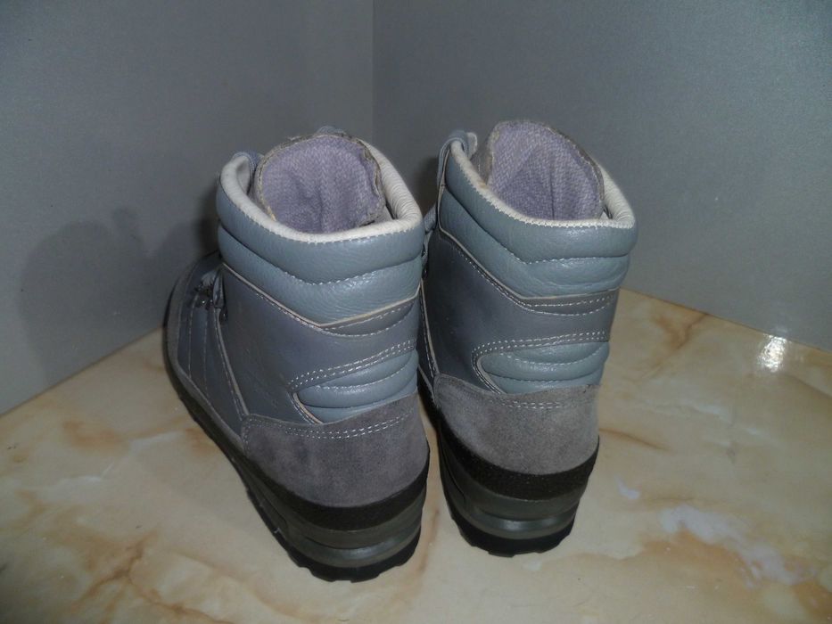 LOWA туристически обувки №40