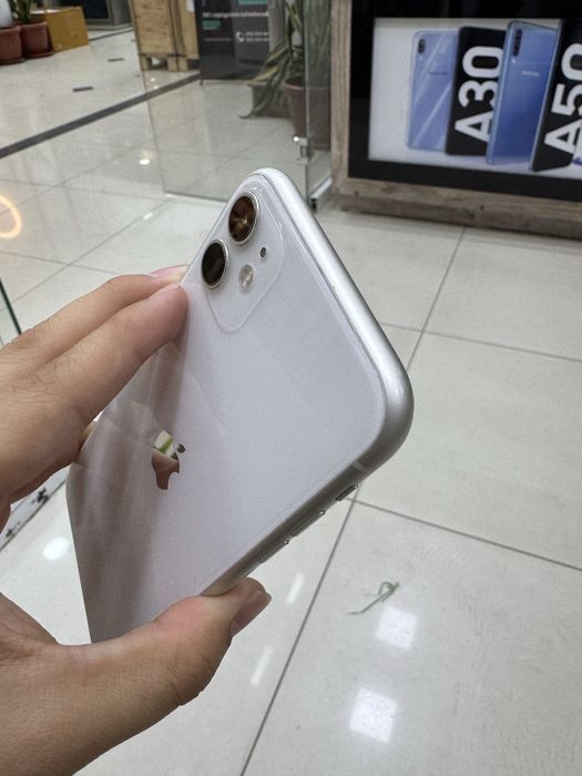 Iphone 11 в хорошем состоянии