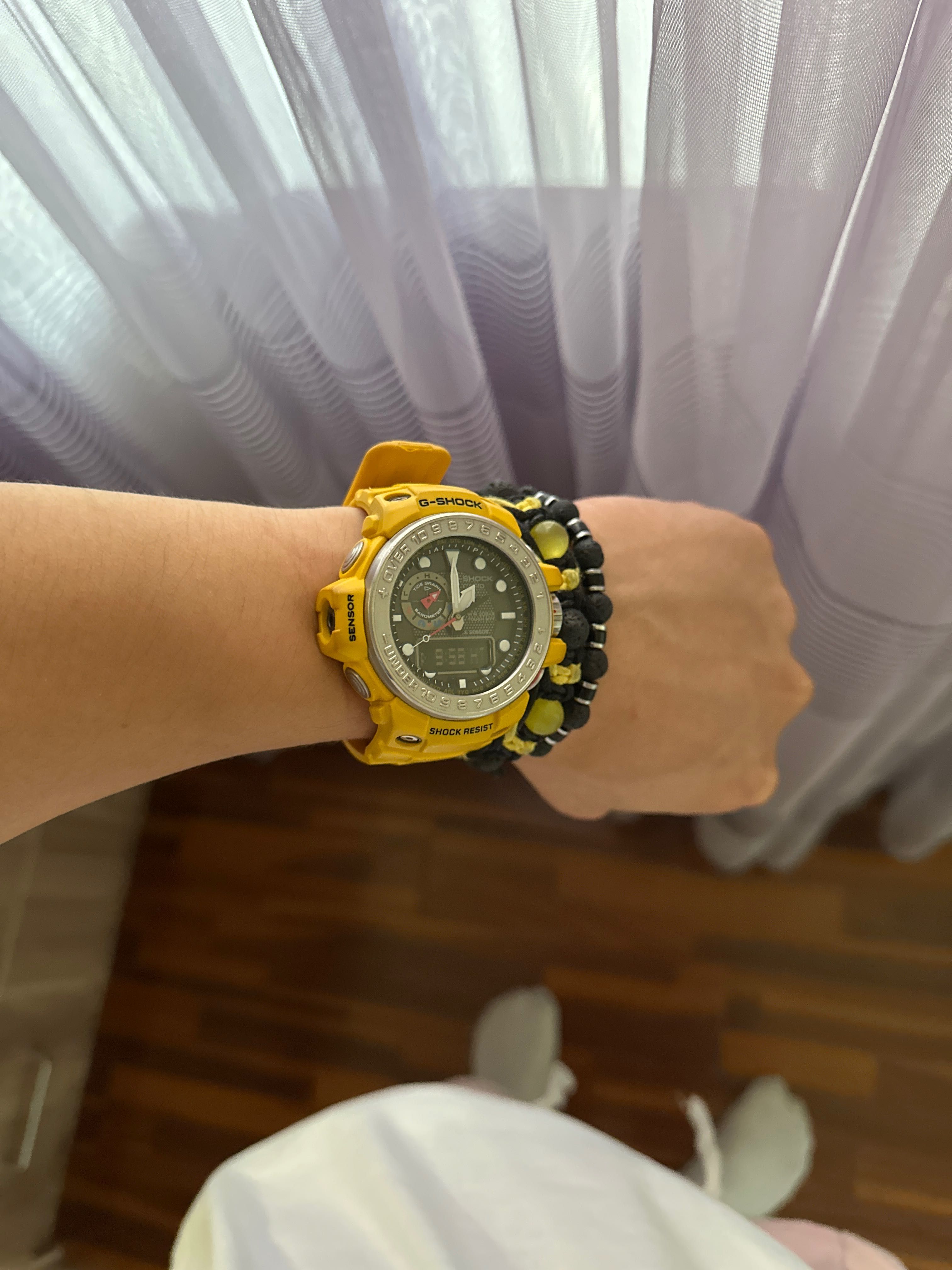 Б/У  Casio g-shock (model gwn-100)