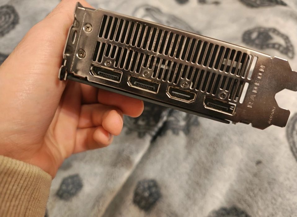 Placa video Rx 5700xt 8 gb