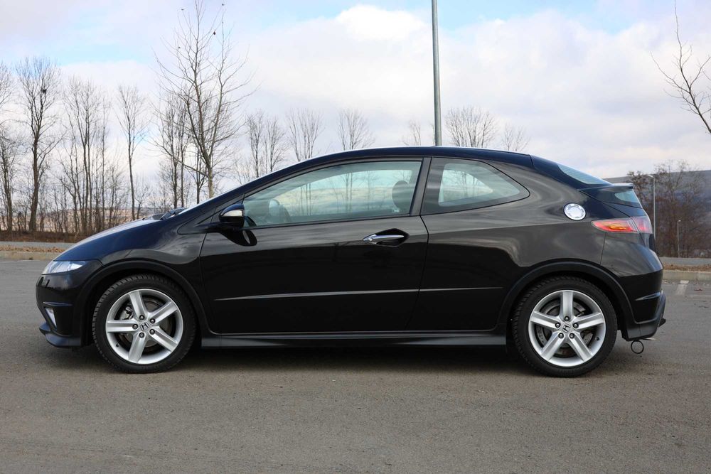 Honda Civic Type S 1.8 140cp, Ambreaj nou, 2 seturi anvelope