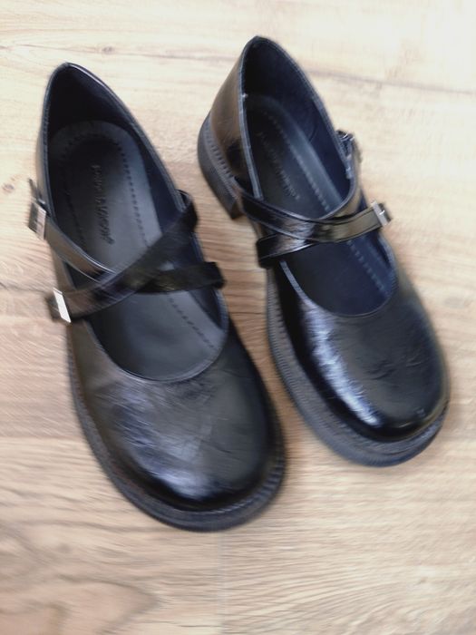 Официални черни обувки