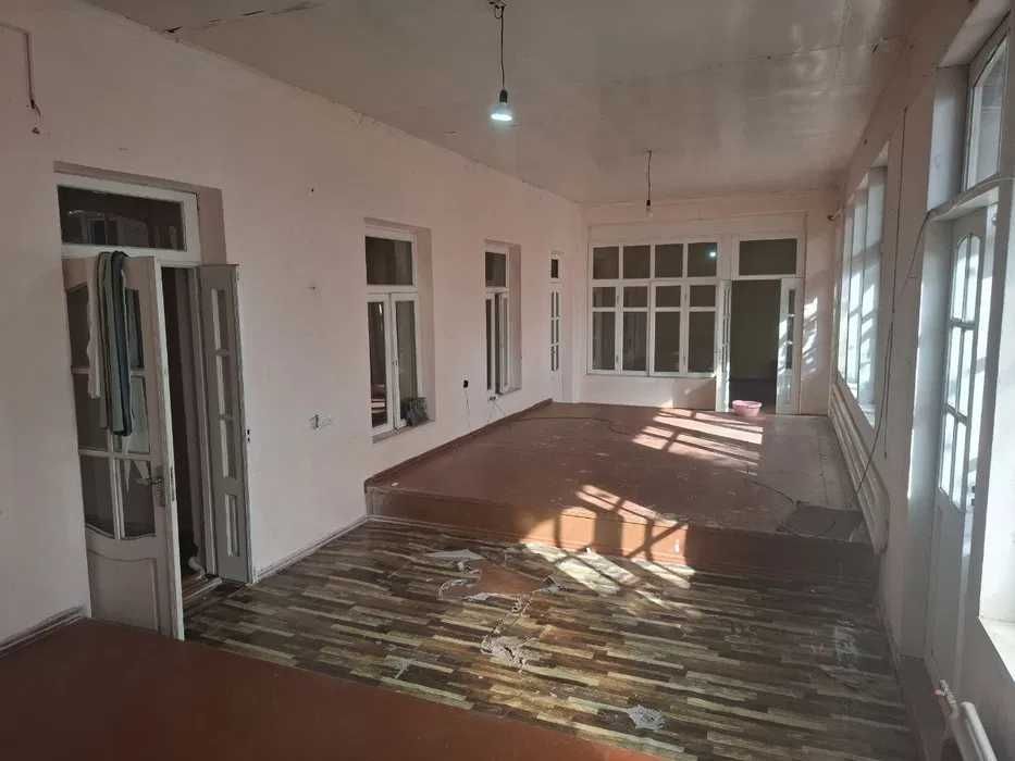 Срочно сдается дом в Зангиатинском районе 6комнат,6 соток.