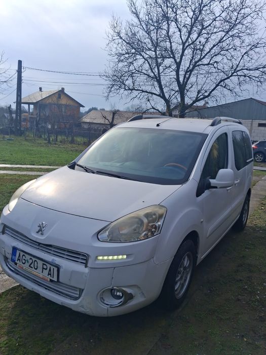 Vând Peugeot partener