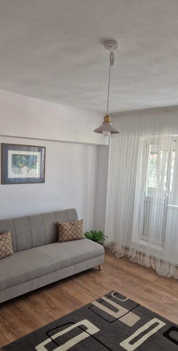 Inchiriez apartament 1 camera,Centrul Civic