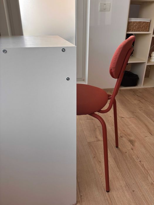 Ikea birou TORALD si scaun ÖSTANÖ ca noi