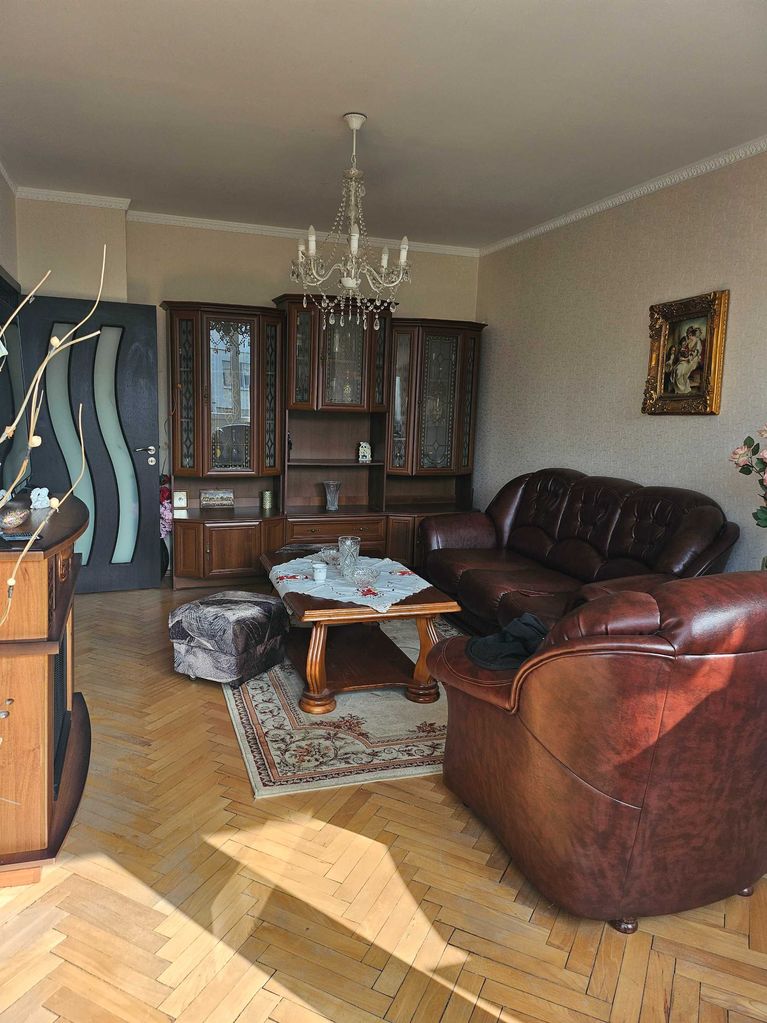 Продава се Двустаен апартамент в София, Дружба 1 - 74 кв.м за 1096 €/кв.м - Снимка #2