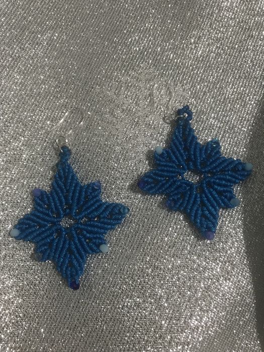 Cercei “Fulgi de nea”, macrame