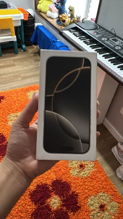 Продам Apple 16 Pro