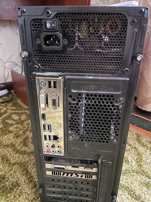 Продам видеокарту MSI RADEON     RX560