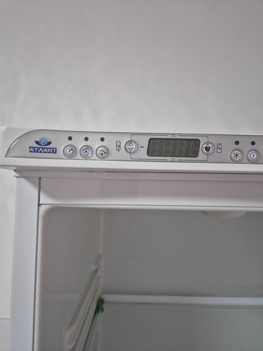 Продаю холодильник Атлант