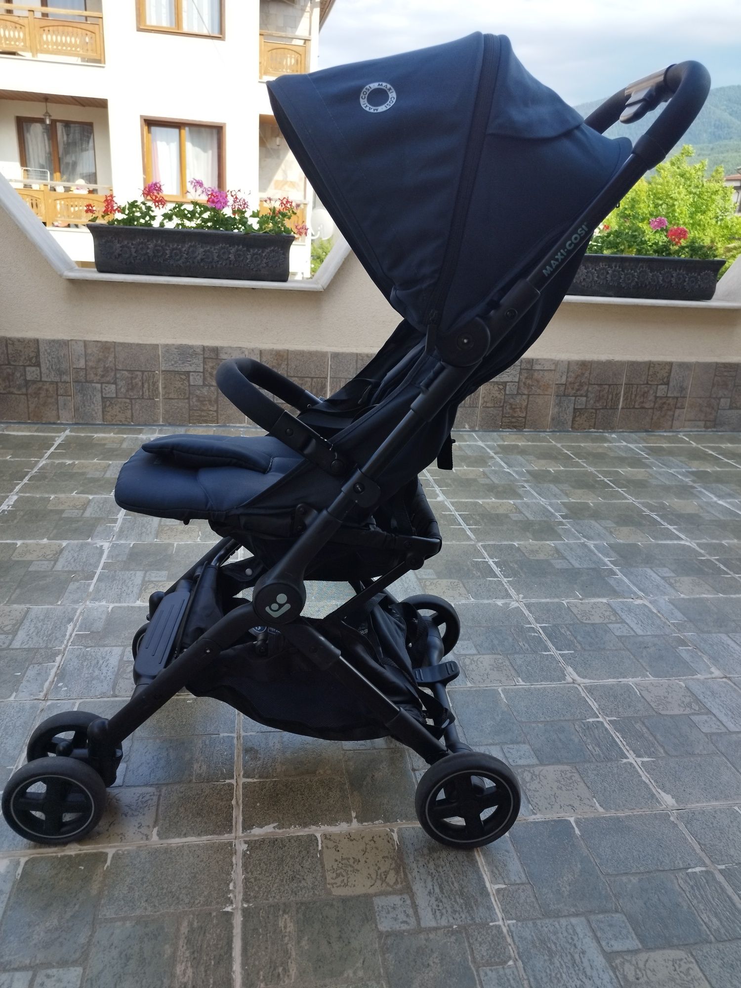 Лятна количка Maxi Cosi Lara 2