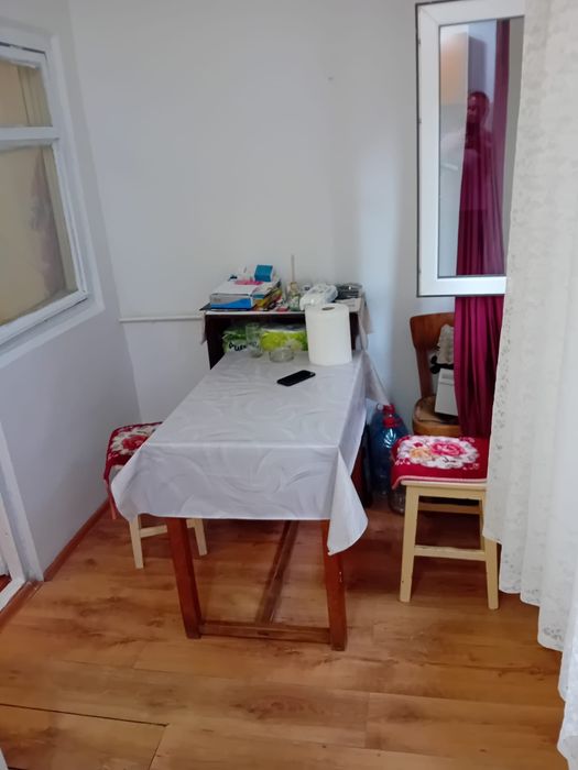 Garsoniera de vânzare