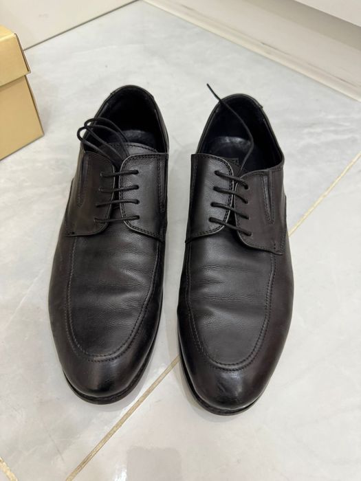 Продаю обуви туфли и ботинки.В отличном состоянии