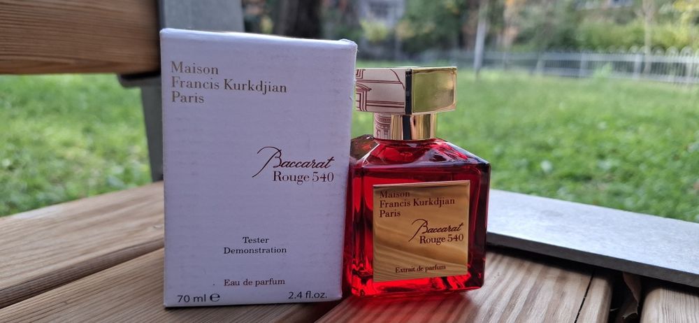 Vând Parfum Bacarat Rouge 540