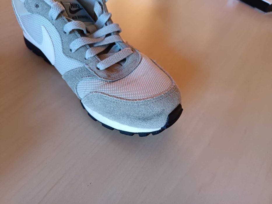 Дамски маратонки Nike