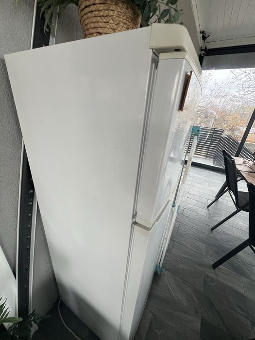 frigider in 2 usi vortex