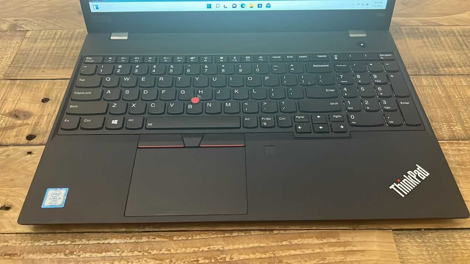 Лаптоп Lenovo T590 I5-8365U 16GB 512GB SSD 15.6 FHD WINDOWS 10 / 11