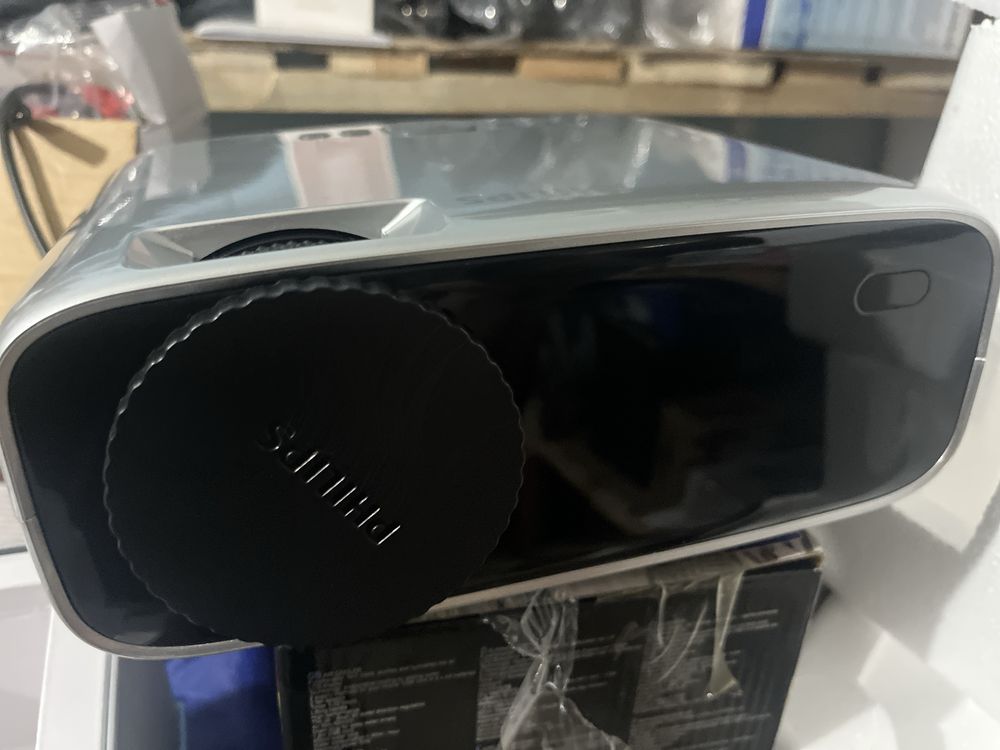 Видео проектор Philips NPX642/INT, NeoPix Ultra 2