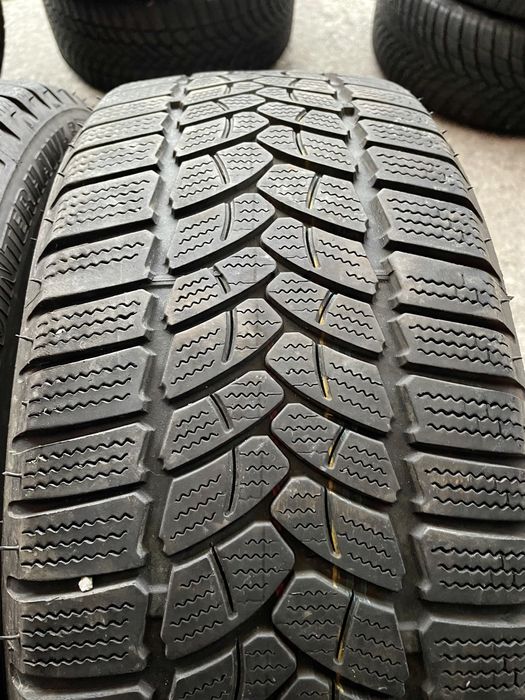 2 броя Зимни Гуми 205/50/17 FIRESTONE
